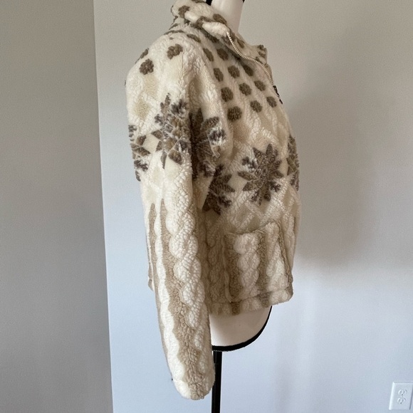 Duffel Outdoor fleece jacket in a size small - Picture 5 of 13